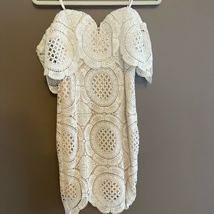 Lulus strapless off the shoulder dress